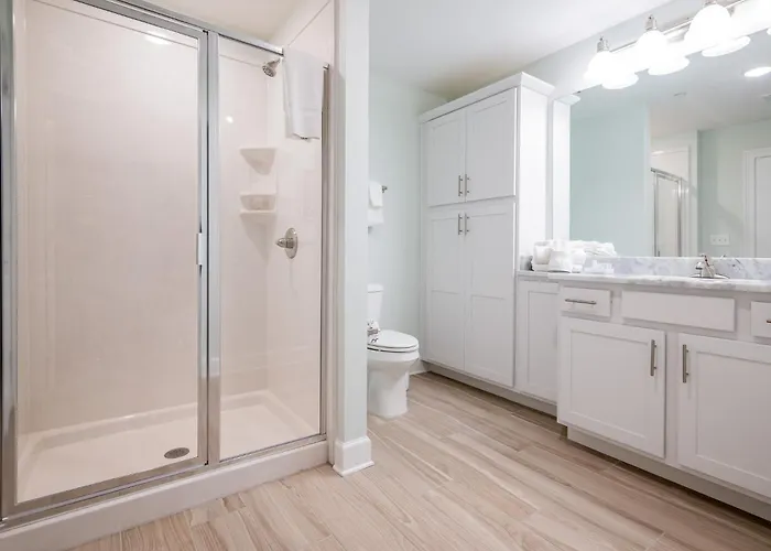 Phoenix Gulf Towers 2108 Apartment