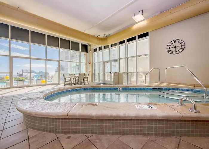 Phoenix Gulf Towers 2108 Apartment *