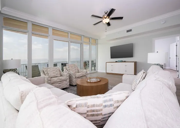 Phoenix Gulf Towers 2108 Apartment